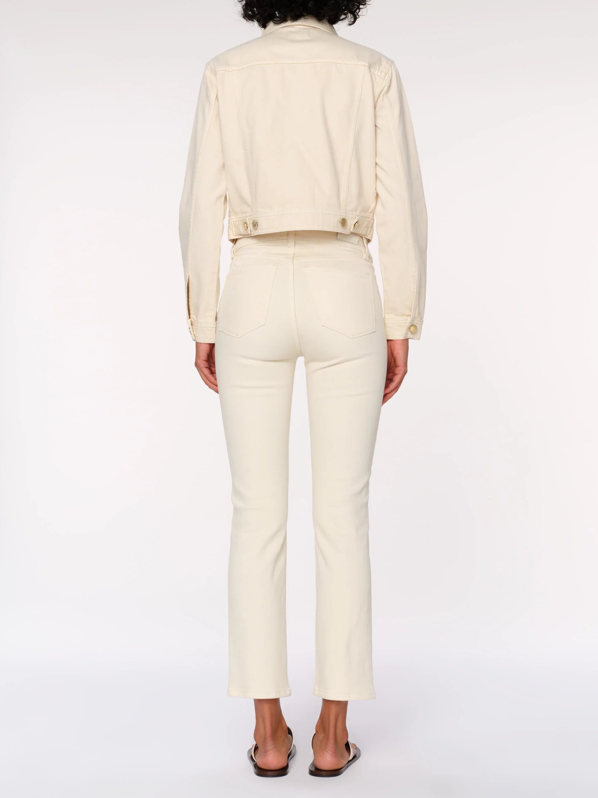 Mara Straight Instasculpt