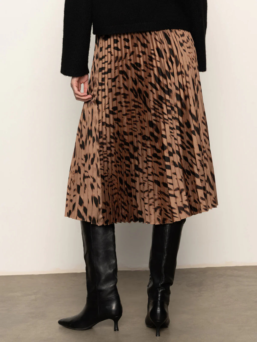 Nostalgia Pleated Midi Skirt